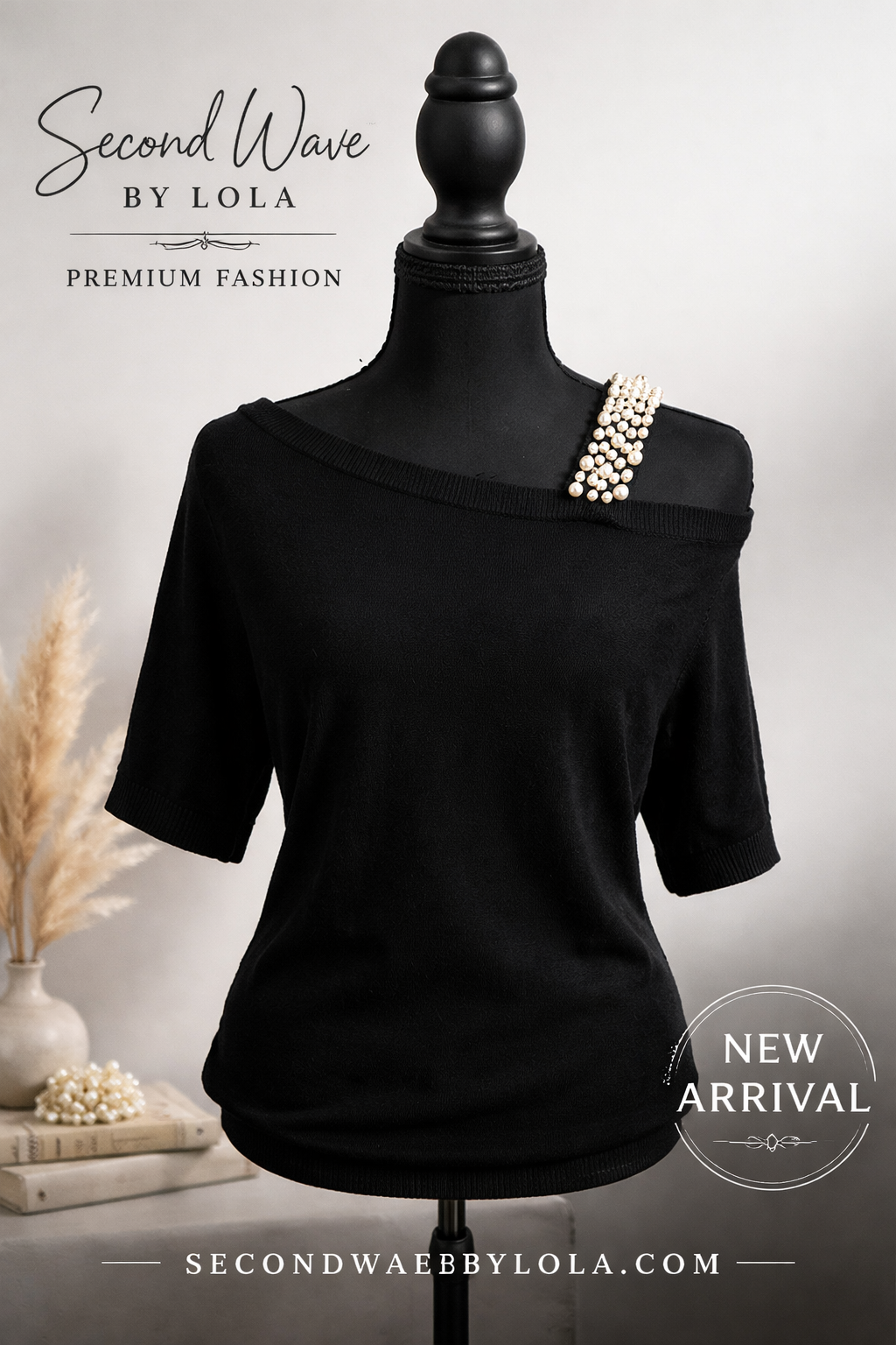 LIV Milano Pearl Shoulder Knit Top – Black  Size M New With Tags