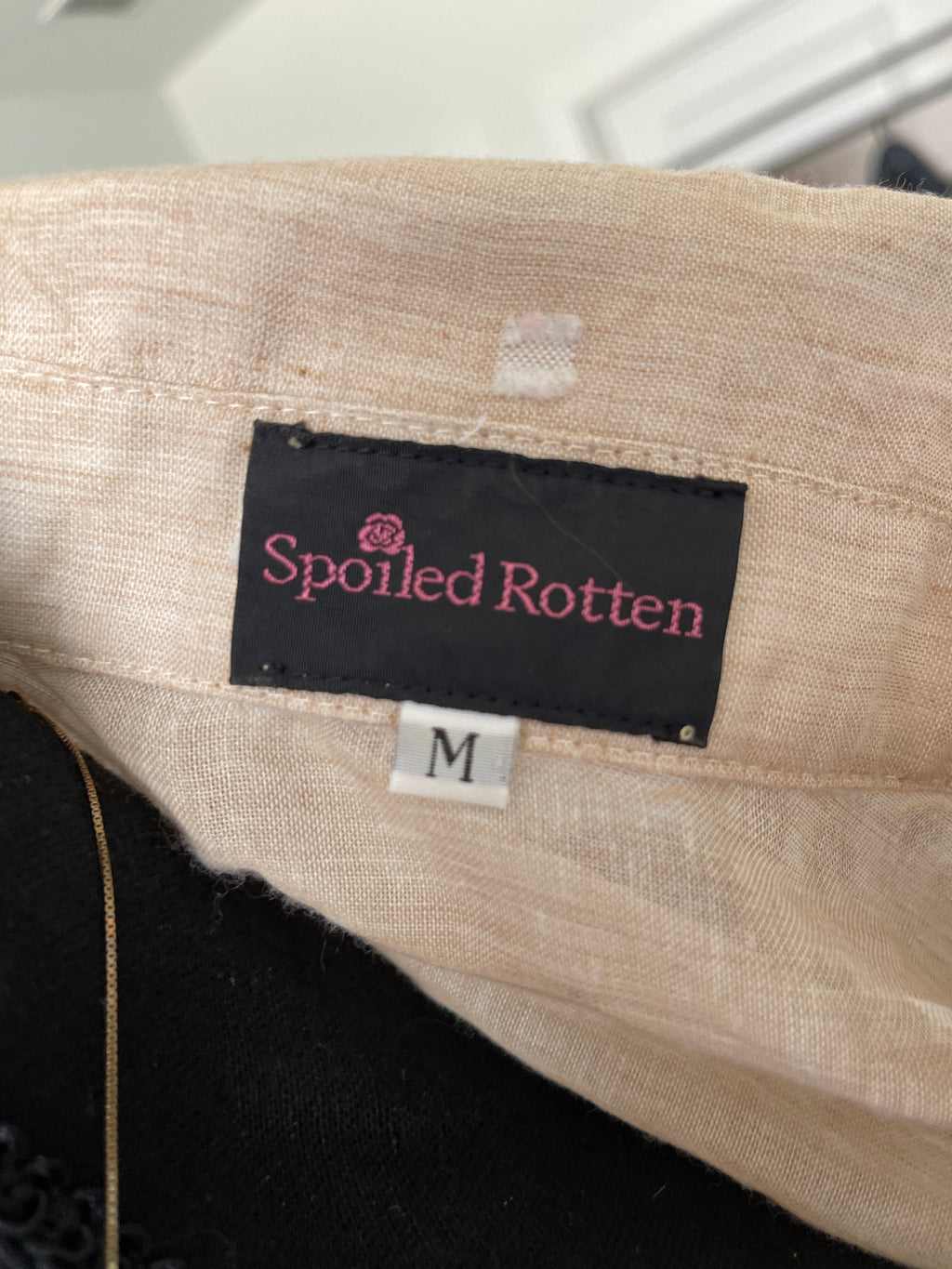 Spoiled Rotten 100% Linen Tie Front Blouse – Size M – Beige