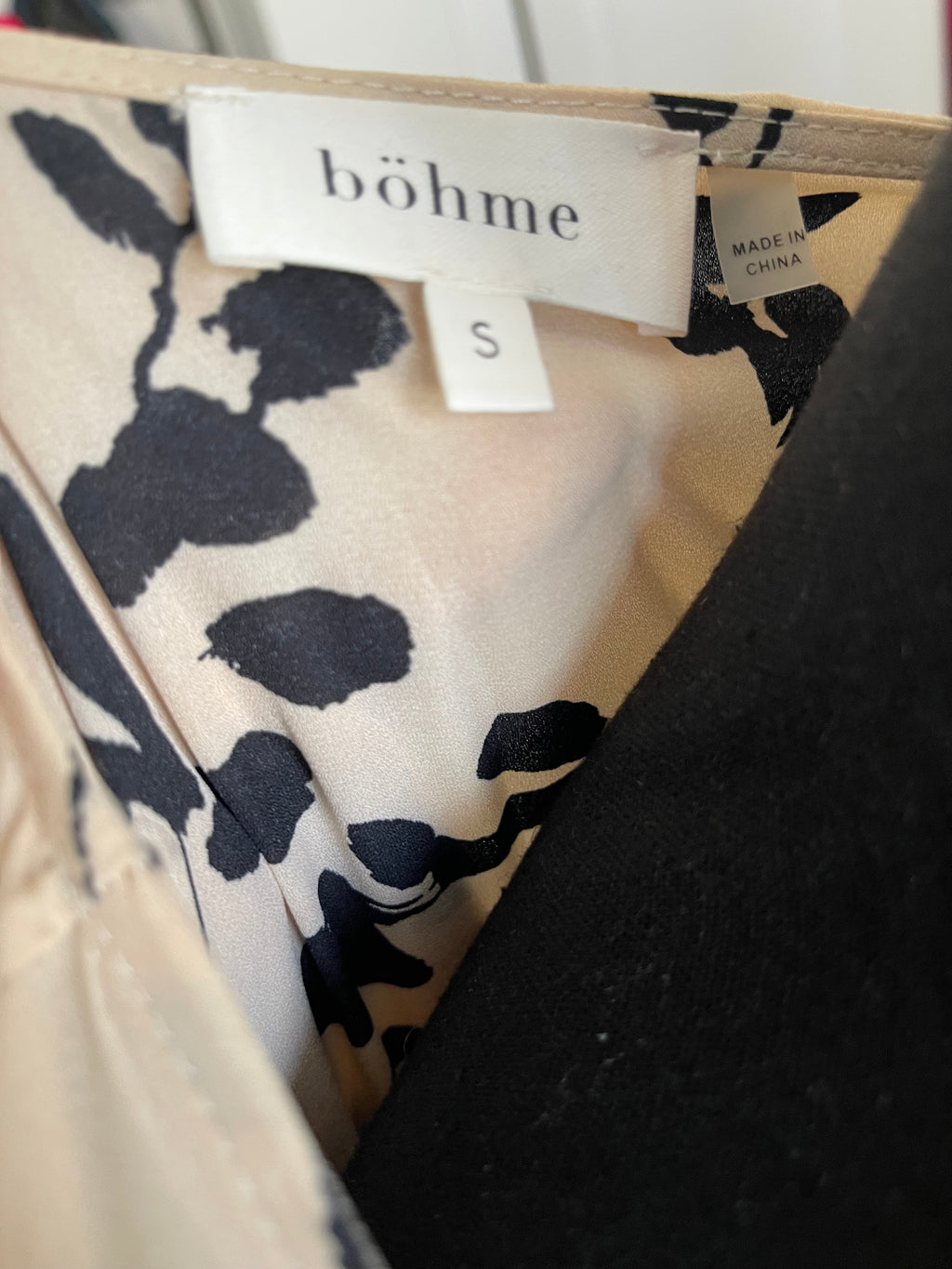 Böhme Kaydee Floral Maxi Dress – Black & Cream Boho Dress – Size Small